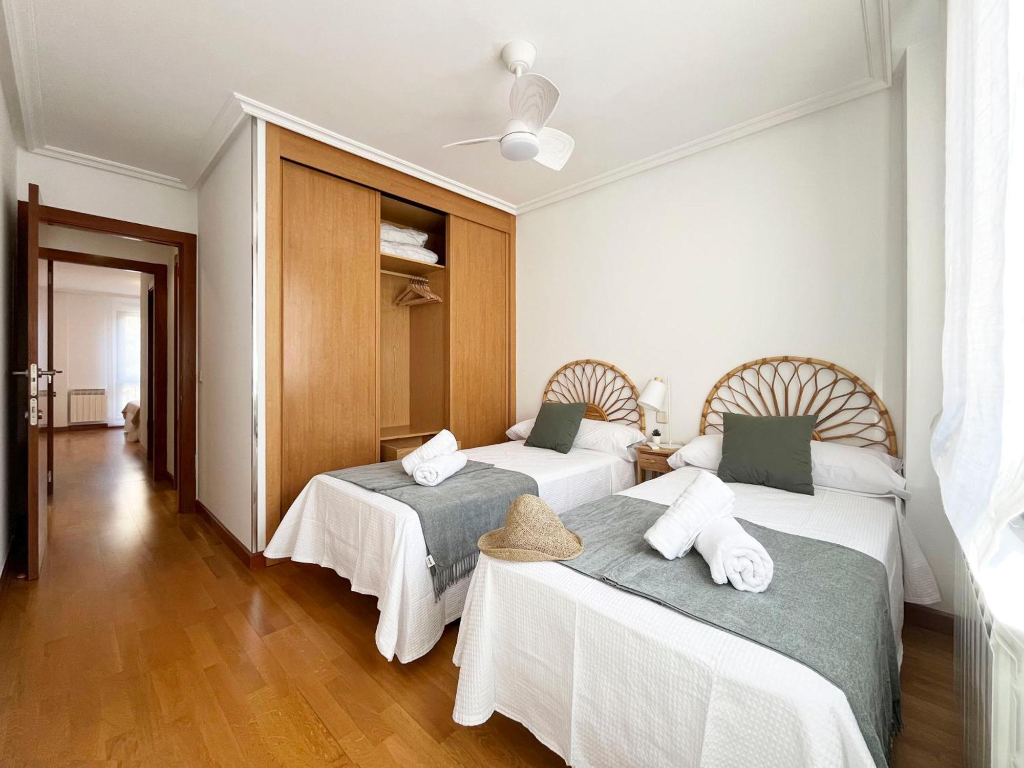 Vut Plaza Fontana Apartment Саламанка Екстериор снимка